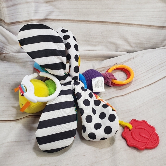 Lamaze Fifi Firefly Sensory Developmental Clip On Toy Rainbow 7 Inch - Picture 5 of 12